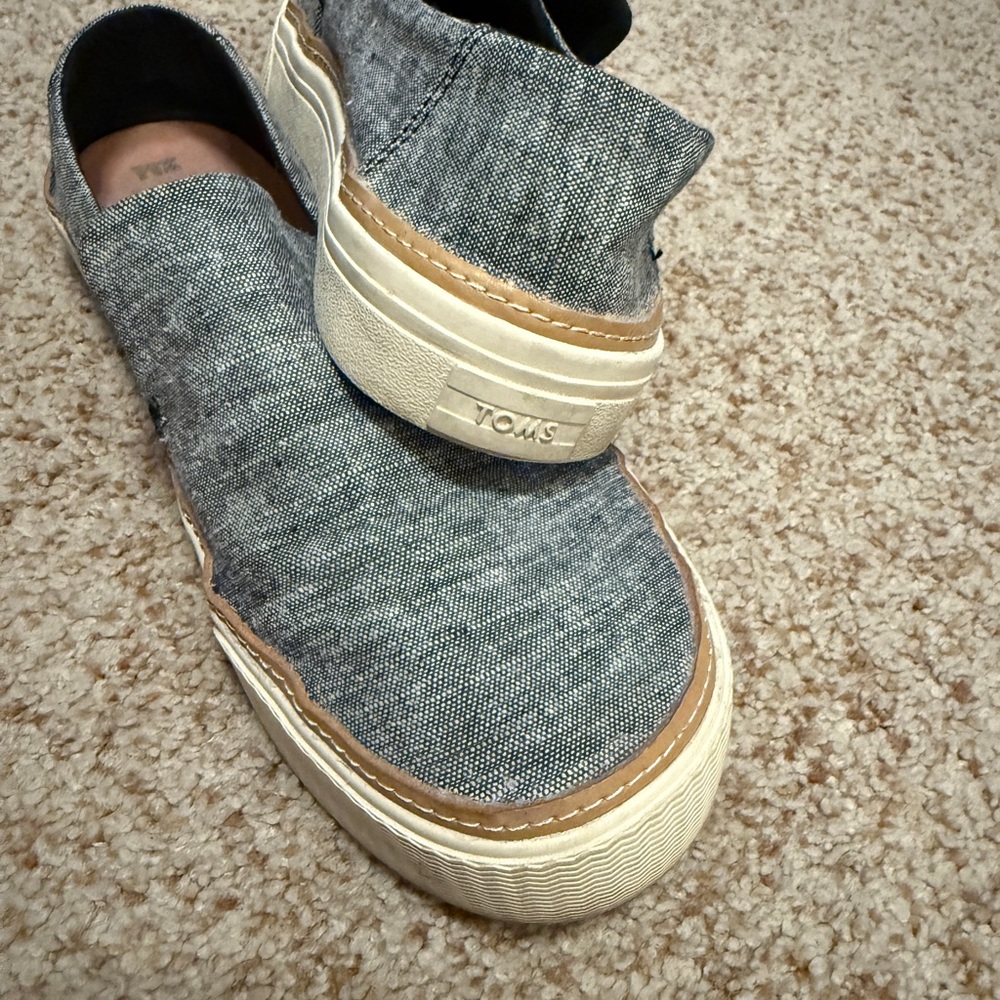 TOMS Women’s Blue Denim Slip-On Shoes